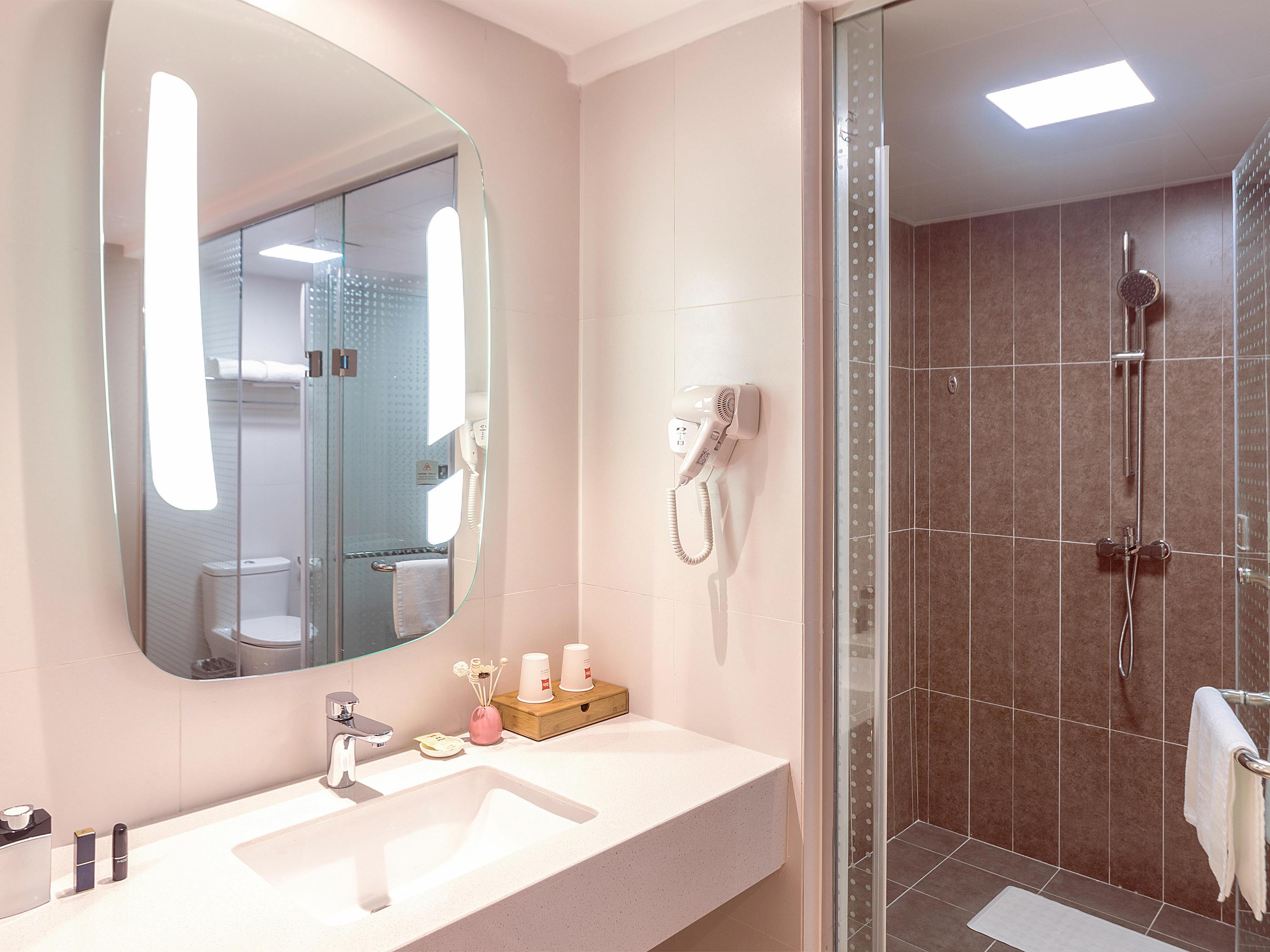 Ibis Zhengzhou Longhai Road Εξωτερικό φωτογραφία